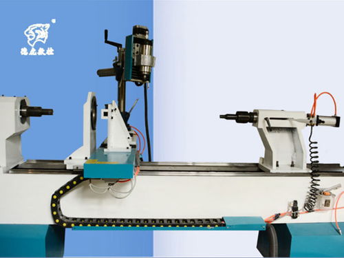 德虎數控工廠 專業供應三軸六刀數控木工車床及常州木工車床